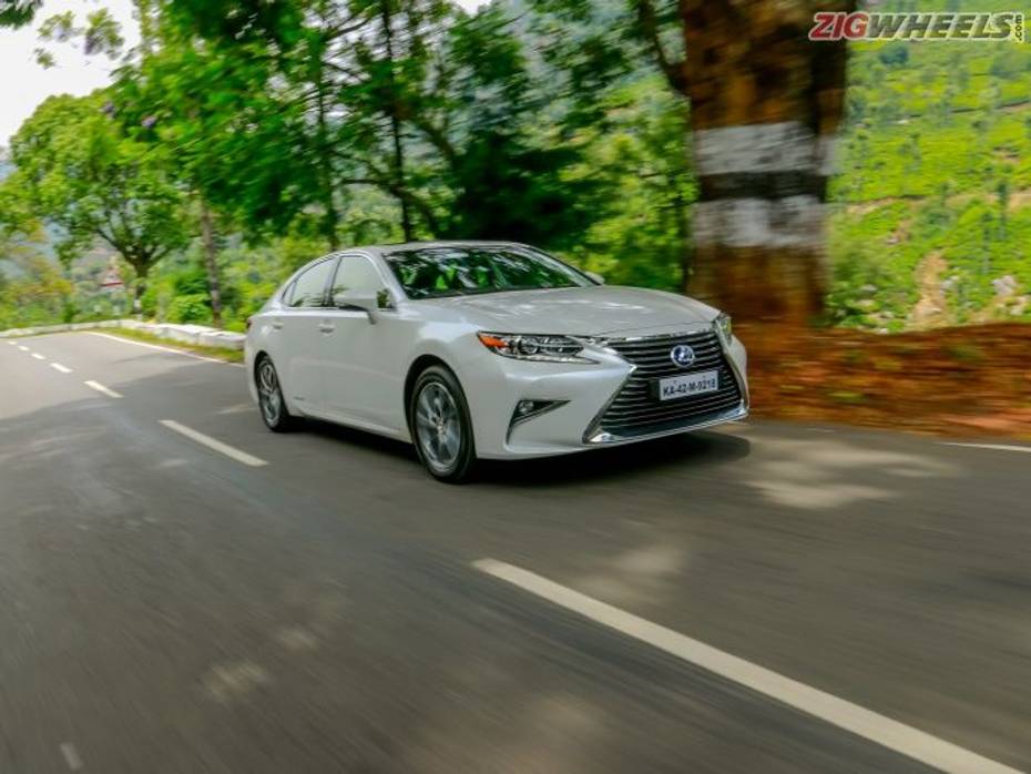 Lexus ES 300h Review