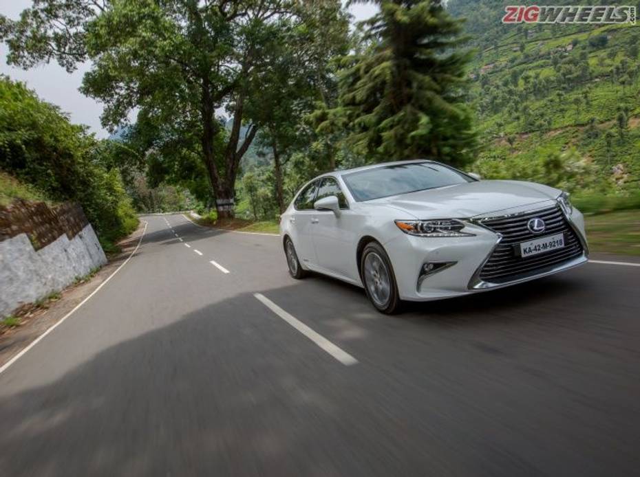 Lexus ES 300h Review