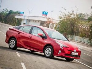 2017 Toyota Prius Road Test Review Zigwheels