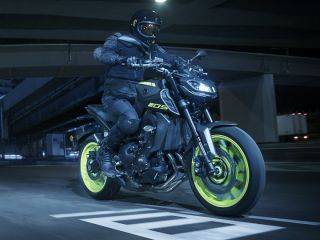 2017 Yamaha Mt 09 Launched In India Zigwheels