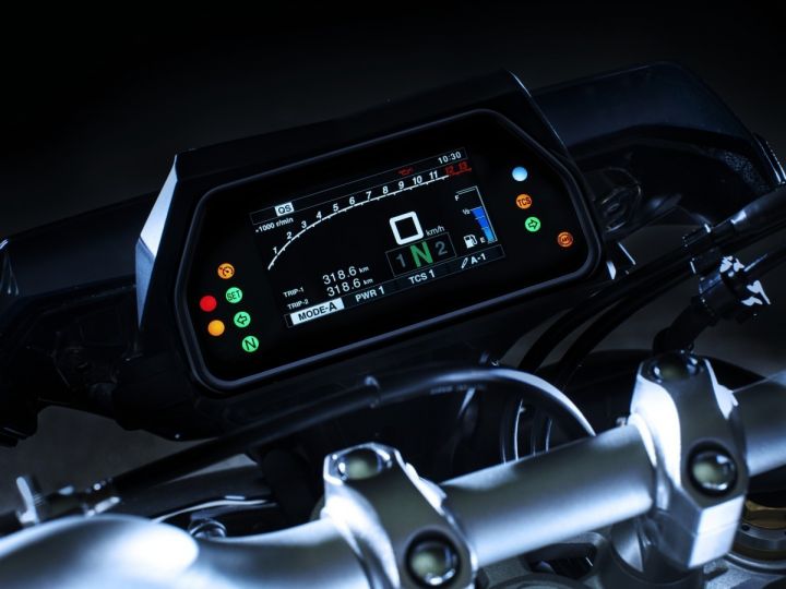 2018-Yamaha-MT-09-SP-3 2018-Yamaha-MT-09-SP-3