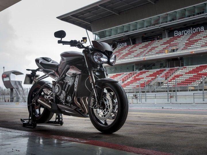 Triumph Street Triple Rs India Launch On October 16 Zigwheels