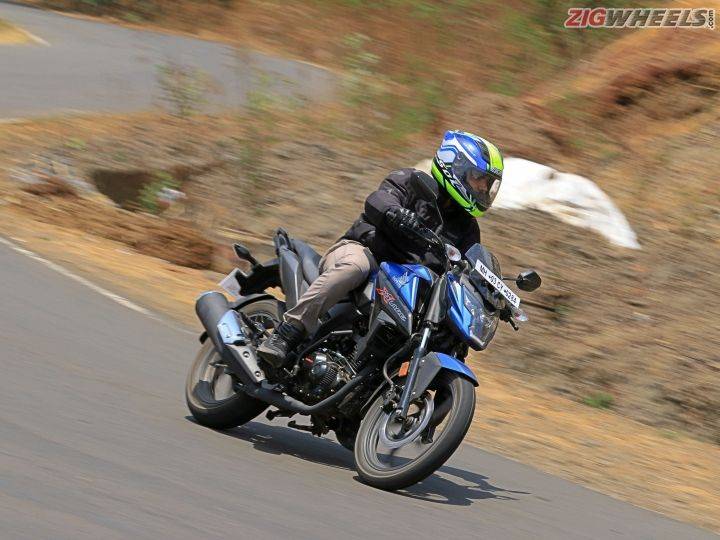 Honda X-Blade: Road Test Review - ZigWheels