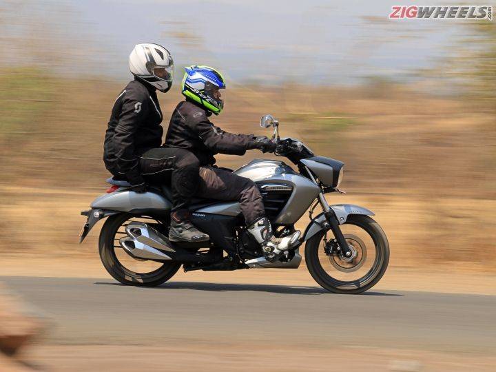 Suzuki Intruder 150 vs Bajaj Avenger Street 180