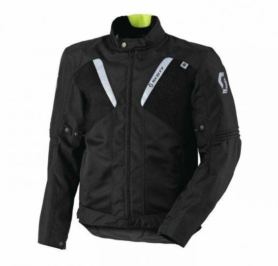Summer Riding 101: Precautions To Take This Summer Summer Riding 101: Precautions To Take This Summer