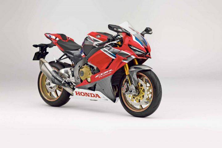 19 Honda Cbr1000rr Fireblade Gets More Power And Improved Aerodynamics Zigwheels