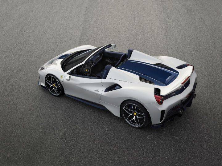 Ferrari 488 Pista Drops Its Top Zigwheels