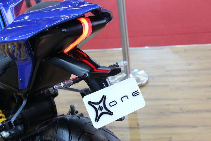 Emflux Teases Naked Electric Streetfighter