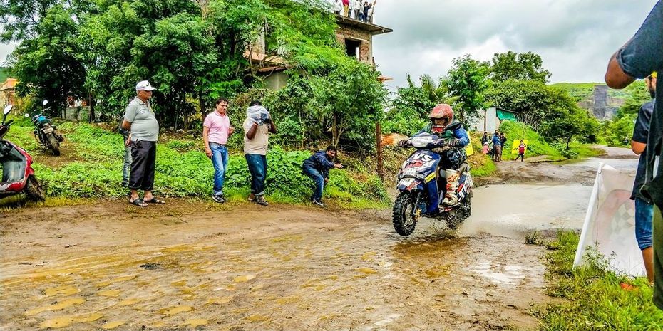 Venkatesh Shetty Wins 2018 JK Tyre Monsoon Scooter Rally
