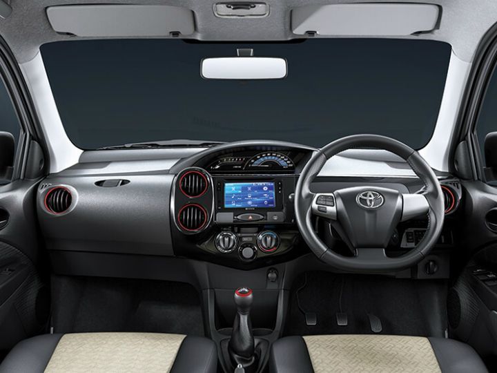Toyota Etios 2015 passa por mudanças no interior - Autos Segredos