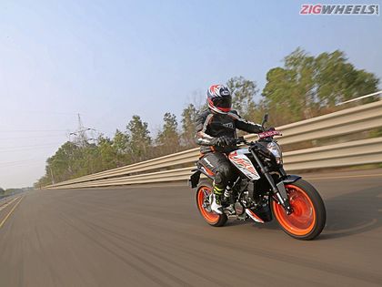 KTM 125 Duke Price, Images, Reviews and Specs