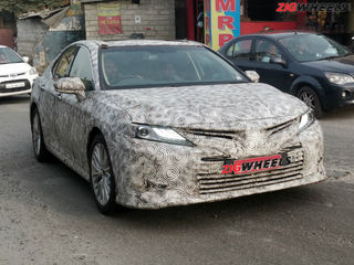 2019 Toyota Camry Spied Testing In India