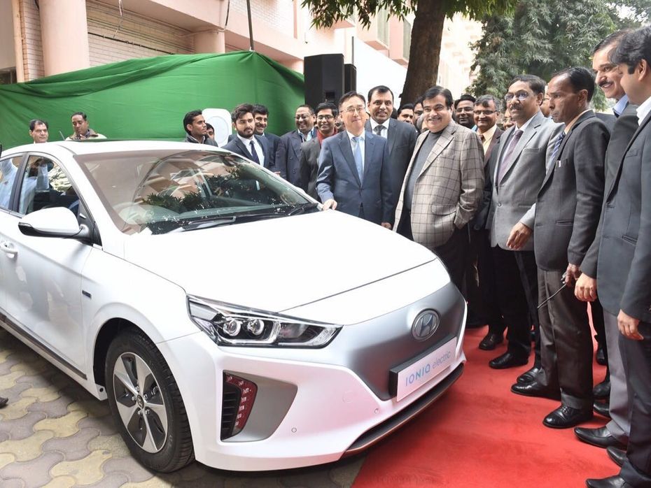 NITI Aayog Gets Its First Fast-Charging Station