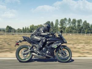 Kawasaki Launches 2019 Ninja 650 In Black - ZigWheels