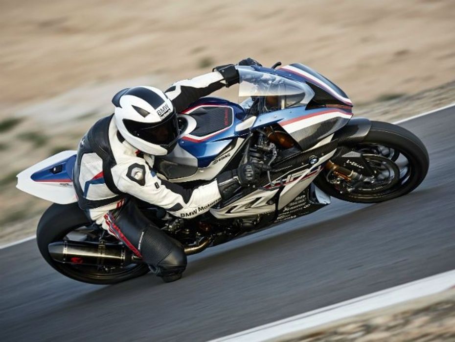 BMW HP4 Race action right