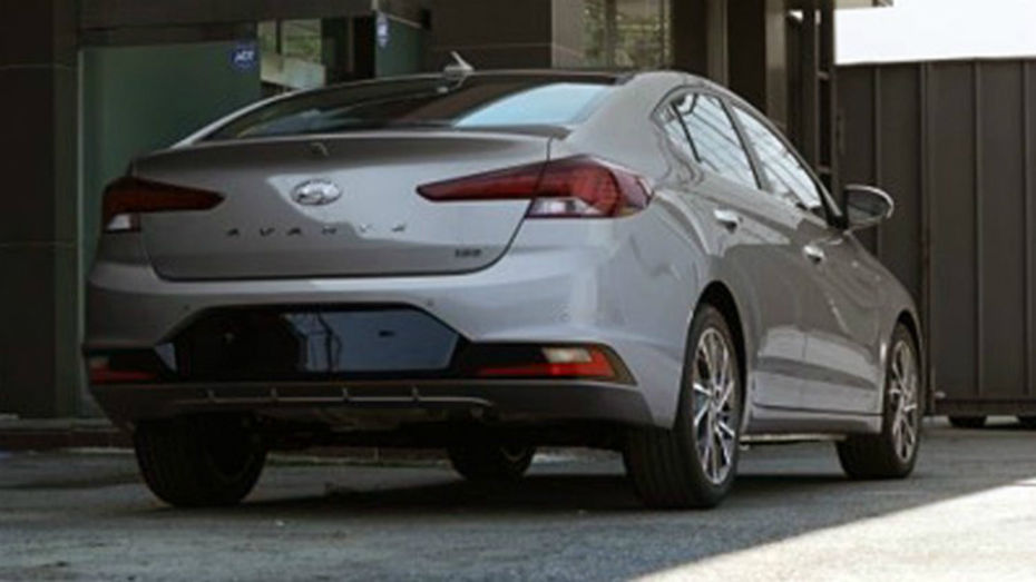 Hyundai Elantra Facelift Spied Again