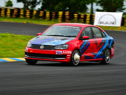 Volkswagen race Vento