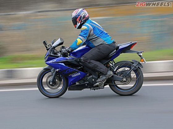 r15 v3 bs6 racing blue