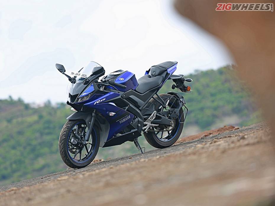 2018 Yamaha R15 v3.0 road test review