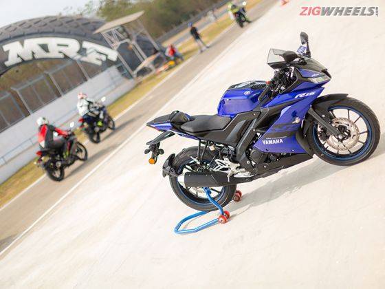 Yamaha R15 V3 0 Is Awesome True Or False Zigwheels