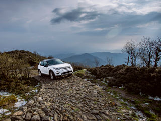 Land Rover India's celebration above the clouds