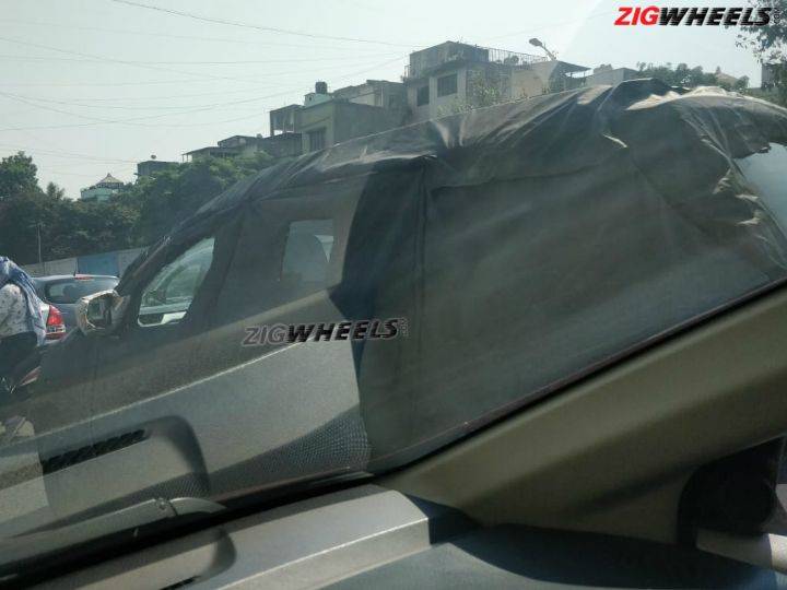 Renault Kwid MPV Spied Again