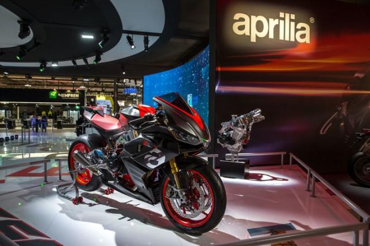 Updated 2019 Aprilia RSV4, Tuono V4 1100 & More Showcased