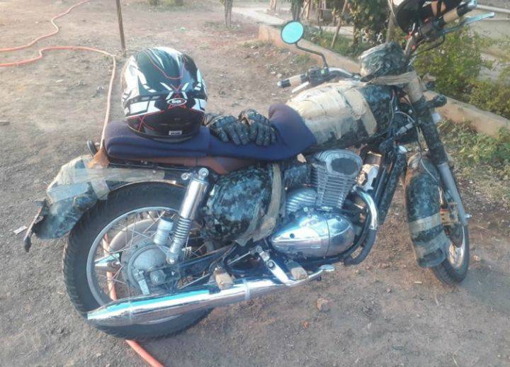 Upcoming Jawa Motorcycle Spotted Testing Zigwheels