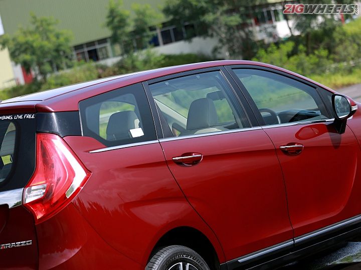 Mahindra Marazzo Review in Pictures