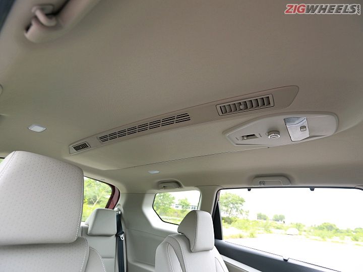 Mahindra Marazzo Review in Pictures