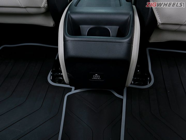 Mahindra Marazzo Review in Pictures