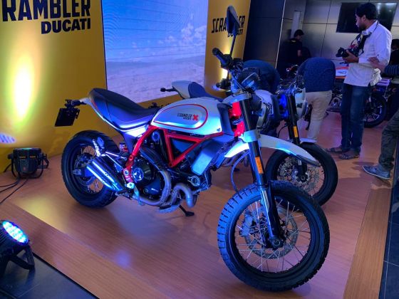 19 Ducati Scrambler Icon Cafe Racer Full Throttle Desert Sled Launched In India Zigwheels