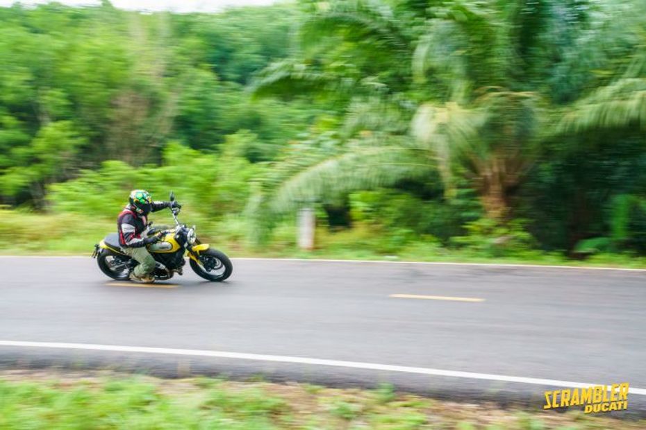 Ducati Scrambler Icon vs Monster 821 Family Feud