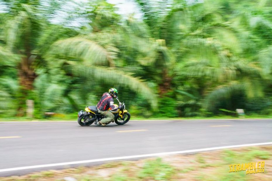 Ducati Scrambler Icon vs Monster 821 Family Feud