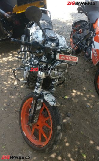 Husqvarna Vitpilen 401 Spied - Gets A Desi Touch!