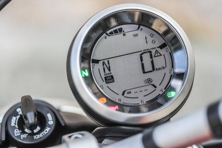 ducati scrambler display