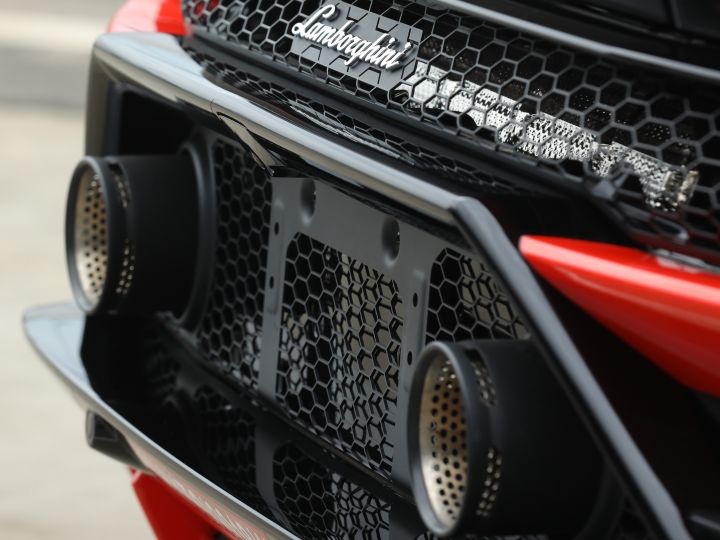 2019 Lamborghini Huracan Evo Track Test Review