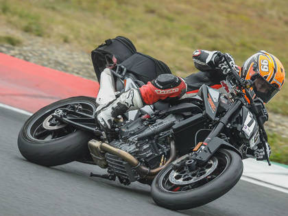 KTM 790 Duke R spied