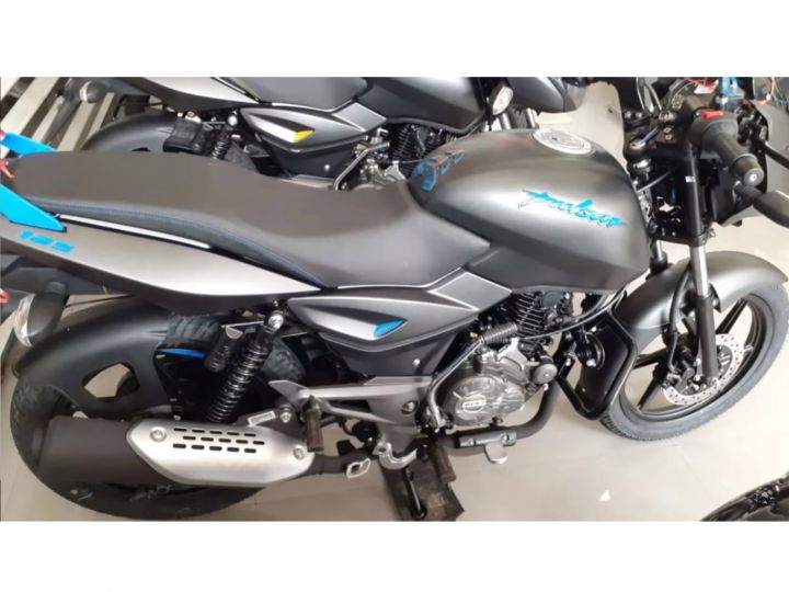Bajaj Pulsar 125 Neon Spotted At Dealerships Unofficially Launched