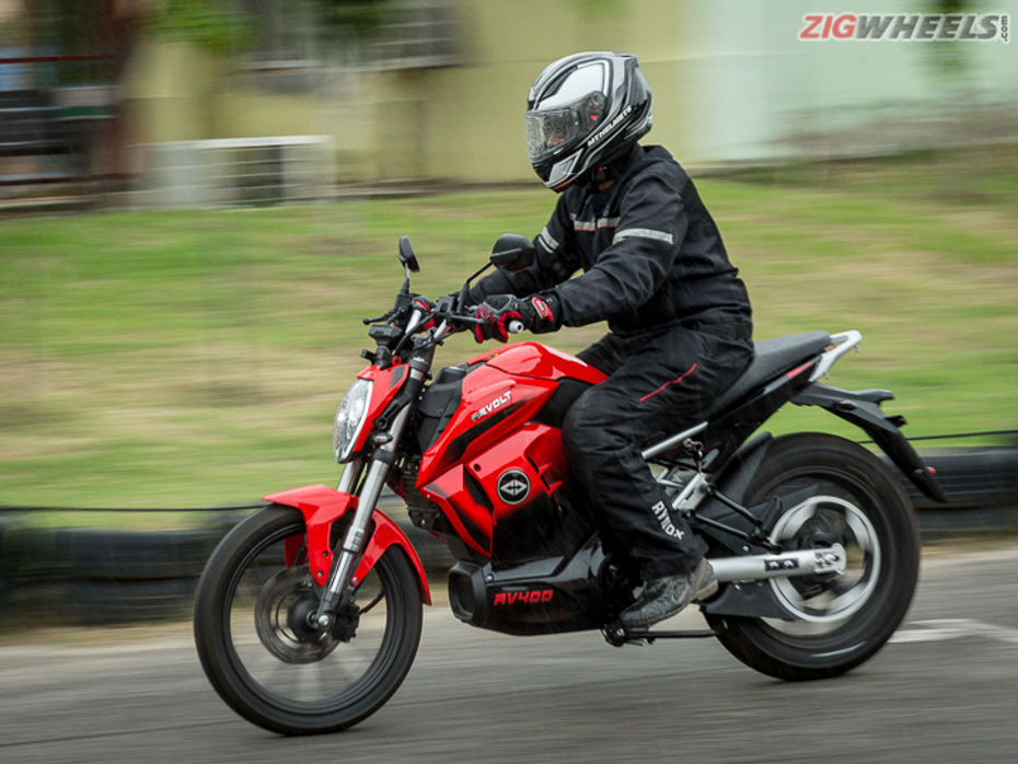 Revolt RV400 First Ride Review