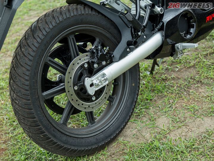 RV400 swingarm