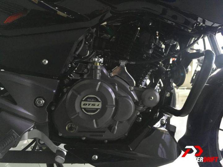 Bajaj Pulsar 180F dealership engine