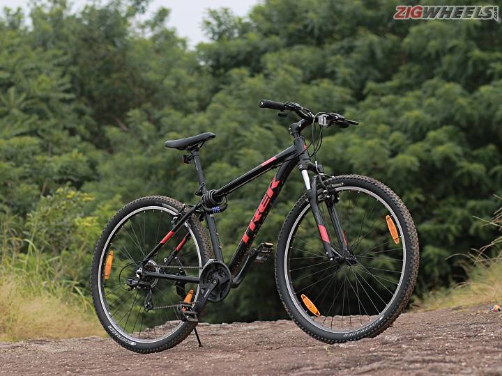 Marlin 4 deals trek bike