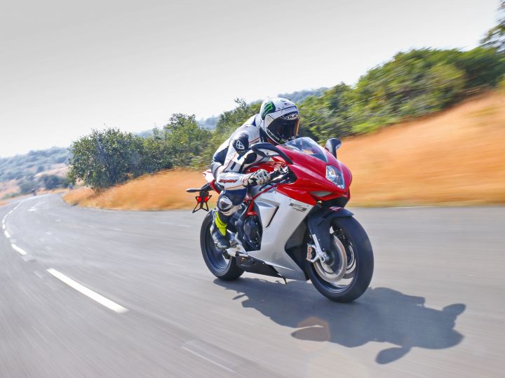 Kawasaki-Ninja-ZX-6R-vs-MV-Agusta-F3-800-vs-Ducati-959-Panigale-Spec-Comparison-2