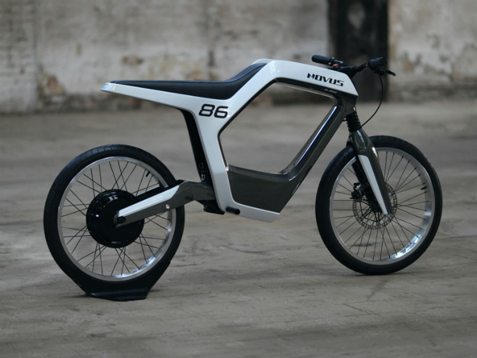 Novus’ $35,000 Electric Motorcycle Showcased At CES