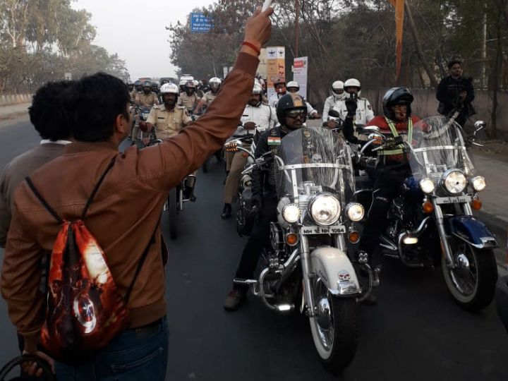 1,500 Punekars Take Part In Ride In Support Of Helmet Rule ZigWheels