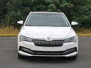 2019 Skoda Superb Facelift Photos Leaked