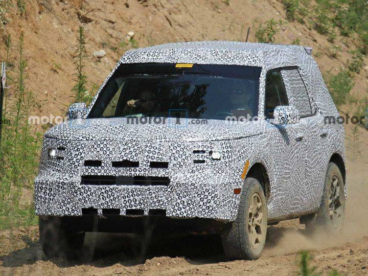 Ford Baby Bronco Spied Testing For The First Time - Zigwheels