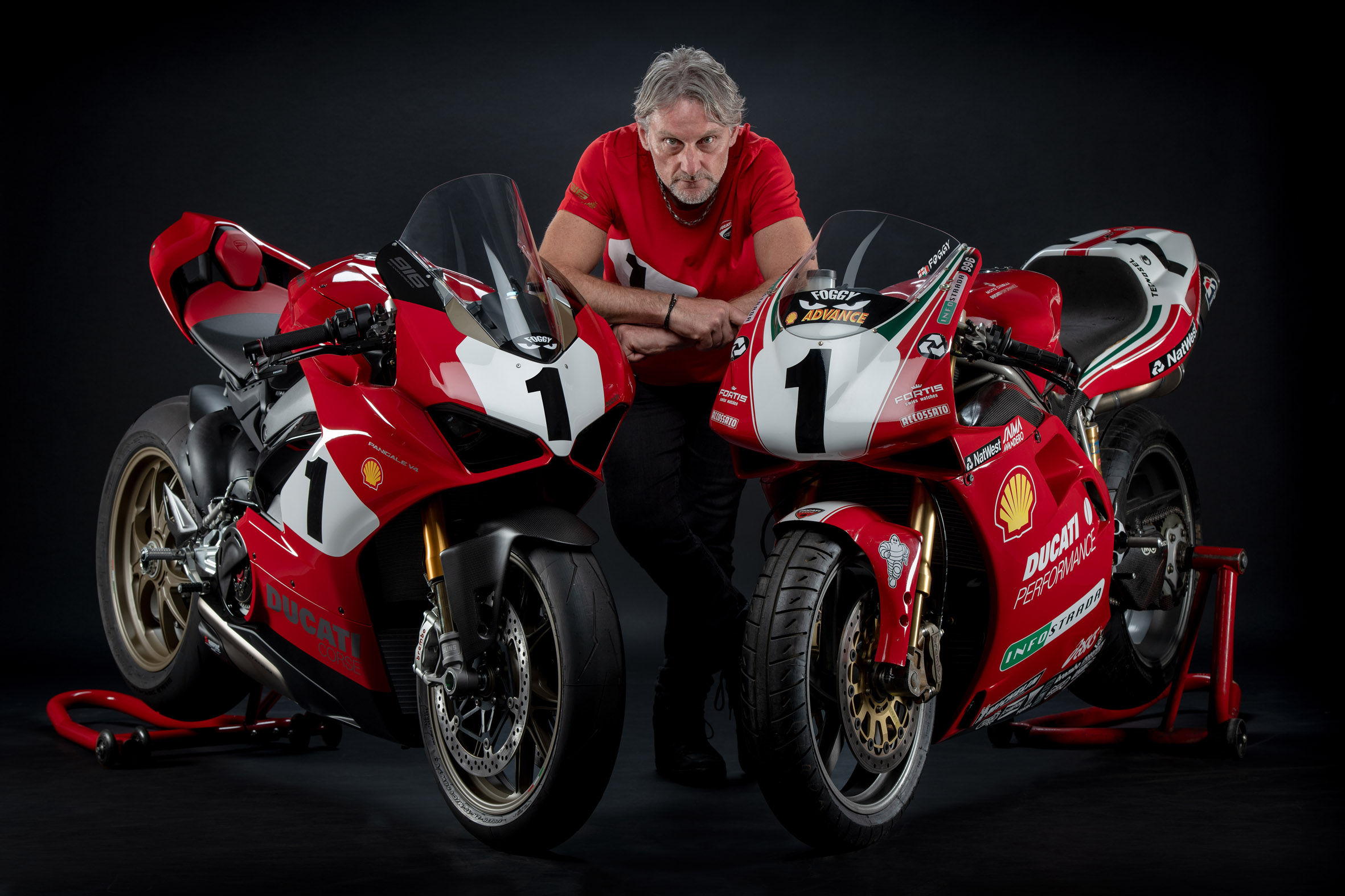 Ducati Panigale V4 25° Anniversario 916 Launched In India - ZigWheels