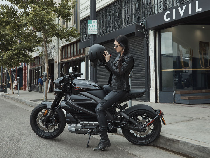 2021 LiveWire One Review [27 Fast Facts - Electric Motorcycle]
